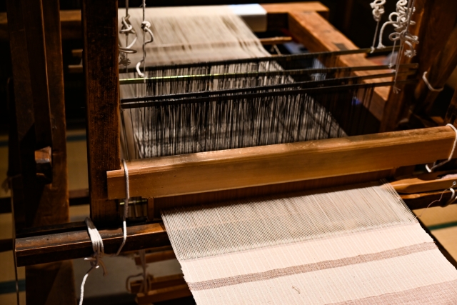 機織り、織物のイメージ
