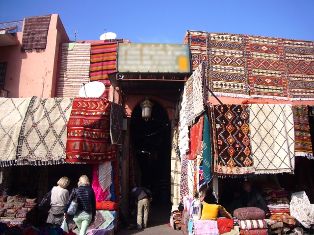 モロッコの絨毯店